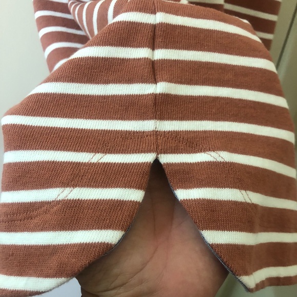 Sold⭐️⭐️ Beautiful Loft t-shirt striped Dress - Picture 5 of 7